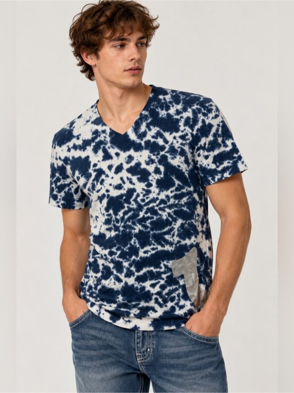 True Religion Tie-Dye V-Neck T-Shirt | Size S